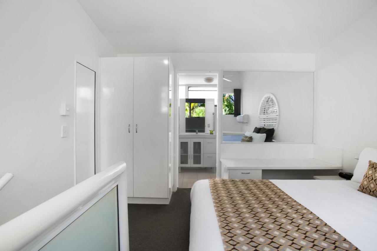 Caribbean Noosa Aparthotel Exterior photo
